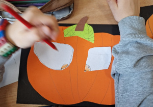 Dyniowy zawrót głowy_motorycznie w klasie 1a.