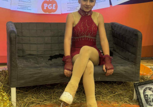 Zawody Halloween Cup w Bydgoszczy_Daryna Sarzhan i 27m-ce w klasie złotej.