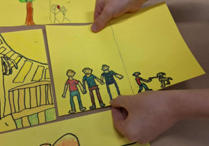 Dzień Życzliwości i Pozdrowień w klasie 1a_tworzenie Muru Życzliwości.