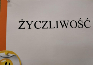 Obchody Tygodnia Tolerancji w świetlicy szkolnej_element gazetki a tematycznej.