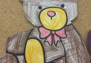 Dzień Pluszowego Misia w świetlicy szkolnej_praca plastyczna.