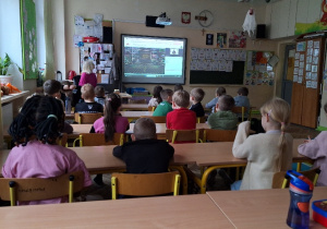 „Sieciaki.pl – hejt i cyberprzemoc” – edukacyjna lekcja online w klasie 1a.