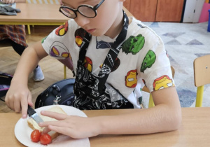 Zdrowe drugie śniadanie w klasie 2b.