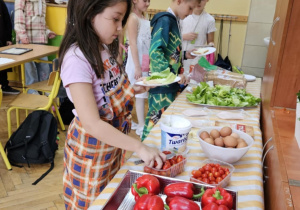 Zdrowe drugie śniadanie w klasie 2b.