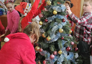 Klasowe obchody mikołajkowe_klasa 2b.