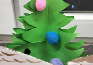 Kreatywne prace o tematyce świątecznej.