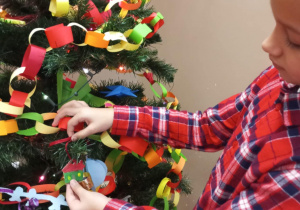 Ubieranie choinki.