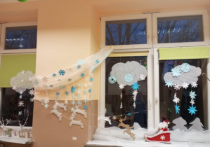 Kreatywne prace o tematyce świątecznej_dekoracja zimowo-świąteczna.