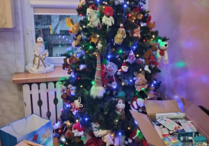 Finał akcji charytatywnej Mikołajek Dzieciom dla dzieci z Domu Dziecka.