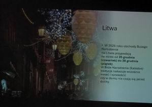 "Przygotowania do Świąt"_fragment prezentacji w wykonaniu uczniów klasy 7b.