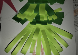 wiąteczna atmosfera w świetlicy szkolnej_twórcza praca świetliczaka_choinka.