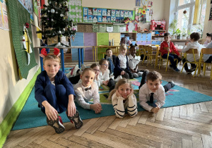 Spotkanie wigilijne w klasie 1a_w oczekiwaniu na film.