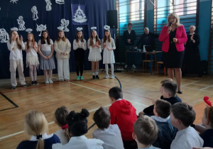 Jasełka Bożonarodzeniowe w wykonaniu wybranych uczniów szkoły.