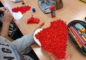 Dzień Babci i Dziadka_projektowo w klasie 1a_twórcze prace pierwszaków.