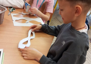 Maski karnawałowe_podsumowanie karnawału_praca świetliczaków.