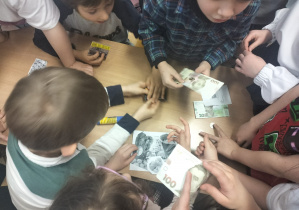 Projekt "Z kulturą mi do twarzy”_świetliczaki poznają kulturę Ukrainy.