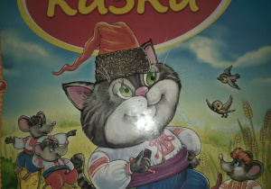 Projekt "Z kulturą mi do twarzy”_świetliczaki poznają kulturę Ukrainy_ukraińska książka.