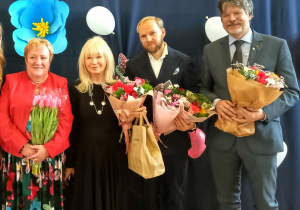 "Mały obywatel - duża sprawa"_podsumowanie projektu_od lewej: sędzia Dorota Drab, sędzia Anna Maria Wesołowska, przedstawiciel Izby Komorniczej, przedstawiciel Rady Radców Prawnych.