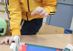 Innowacja "Planszówkowa Akademia Kompetencji Kluczowych"_klasa 2b podczas gier.