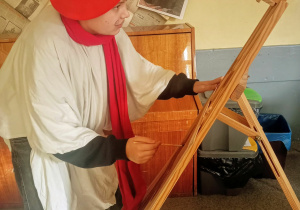 "Obiady czwartkowe" na lekcji historii w klasie 6a_scenka dramowa.