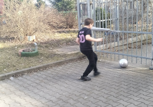 Aktywności świetliczaków, czyli dla każdego coś dobrego:)_aktywność na świeżym powietrzu.