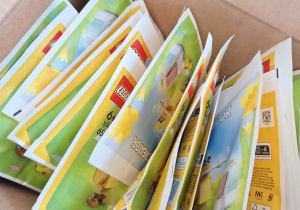 Przedświątecznie w klasie 1a_tradycje wielkanocne_tuż po wizycie Wielkanocnego Zajączka.