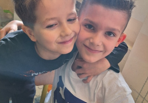 Wiosenna akcja "Dzień zwariowanej wiosennej fryzury"_klasa 1a.