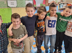 Wiosenna akcja "Dzień zwariowanej wiosennej fryzury"_klasa 1a.