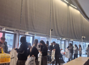 Wolontariackie działanie uczniów klas: 8a i 8b.