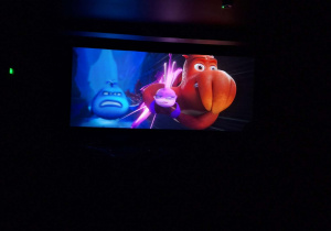 Klasa 1a z wizytą w Kinie Charlie_fragment seansu "Pan Ryba".