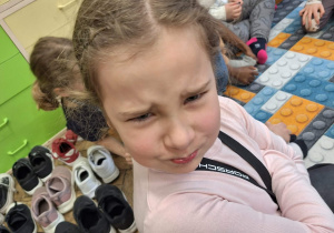 "U-ważne 5 minut!", czyli innowacyjnie w klasie 1a_praca z mimiką twarzy_pokazujemy emocje.