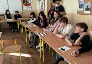 Zajęcia z Radcą Prawnym i symulacja rozprawy sądowej_klasy: 8a i 8b.