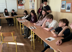 Zajęcia z Radcą Prawnym i symulacja rozprawy sądowej_klasy: 8a i 8b.