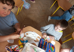 Przedświąteczne inspiracje w świetlicy szkolnej_kreatywne działania świetliczaków.