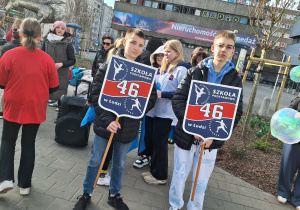 DOZ Maraton Łódź i szkolny sektor kibicowania.