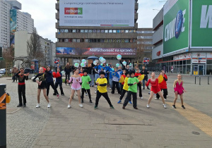 DOZ Maraton Łódź i szkolny sektor kibicowania_układ taneczny.