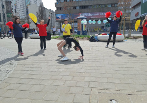 DOZ Maraton Łódź i szkolny sektor kibicowania_układ taneczny.