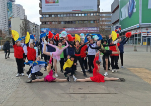 DOZ Maraton Łódź i szkolny sektor kibicowania_układ taneczny.