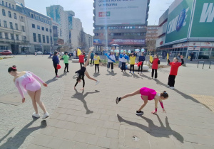 DOZ Maraton Łódź i szkolny sektor kibicowania_układ taneczny.