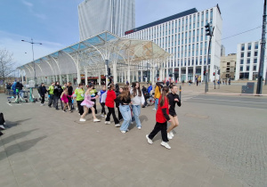 DOZ Maraton Łódź i szkolny sektor kibicowania_układ taneczny.