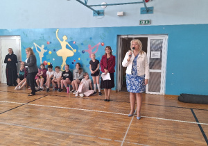"Niebieskie Igrzyska" jako akt wrażliwości i świadomości w zakresie zaburzeń ze spectrum autyzmu_przemówienie Pani Dyrektor, Moniki Siedmiogrodzkiej.