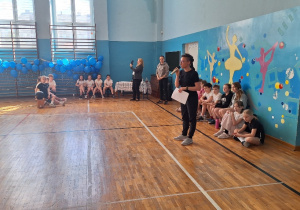 "Niebieskie Igrzyska" jako akt wrażliwości i świadomości w zakresie zaburzeń ze spectrum autyzmu_kilka słów od jednego z organizatorów, p. Małgorzaty Kubackiej.