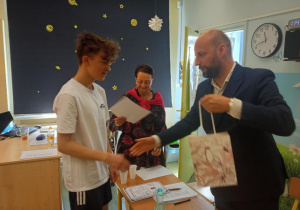 Wyniki konkursu "Ekonomia a społeczeństwo"_Cyprian Mazurek III miejsce.