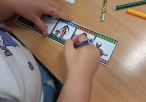 Dzień Matki w klasie 1a_twórczo i projektowo_skojarzenia/wspomnienia/wydarzenia z udziałem Mamy.