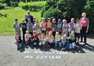 Ogólnopolskie akcje: "Dzień Pustej Klasy" i "Jak nie czytam, jak czytam"_klasa 1a.