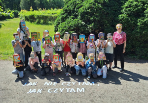 Ogólnopolskie akcje: "Dzień Pustej Klasy" i "Jak nie czytam, jak czytam"_klasa 1a.