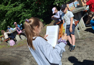 Ogólnopolskie akcje: "Dzień Pustej Klasy" i "Jak nie czytam, jak czytam"_klasa 1a.