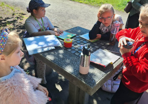 Ogólnopolskie akcje: "Dzień Pustej Klasy" i "Jak nie czytam, jak czytam"_klasa 1a.