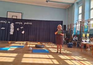 Zakończenie roku szkolnego 2025/2026 w klasach I-III_wystąpienie Pani Dyrektor Moniki Siedmiogrodzkiej.