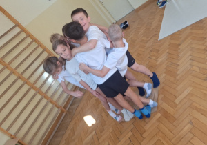 "Razem możemy więcej!"_zajęcia integracyjne w klasie 2a.